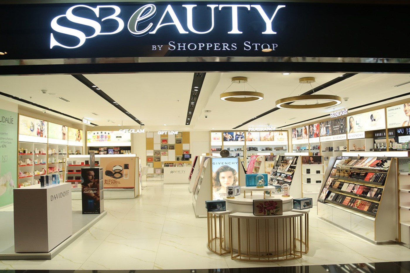 Shoppers Stop opens first standalone beauty store in Malad, Mumbai