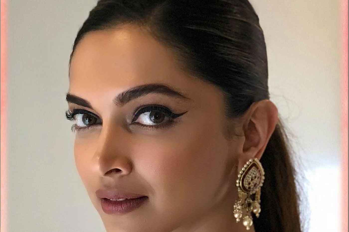 Deepika padukone in traditional makeup