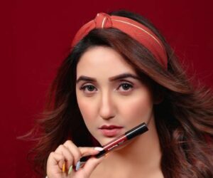 Ashnoor Kaur launched the makeup brand, ColorPlay Ashnoor Kaur launched the makeup brand, ColorPlay