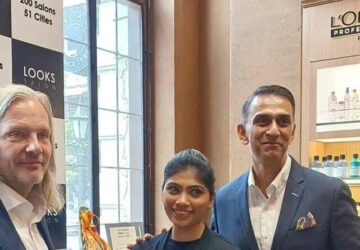 Aurelian Lis visits LOOKS Salon in Mumbai