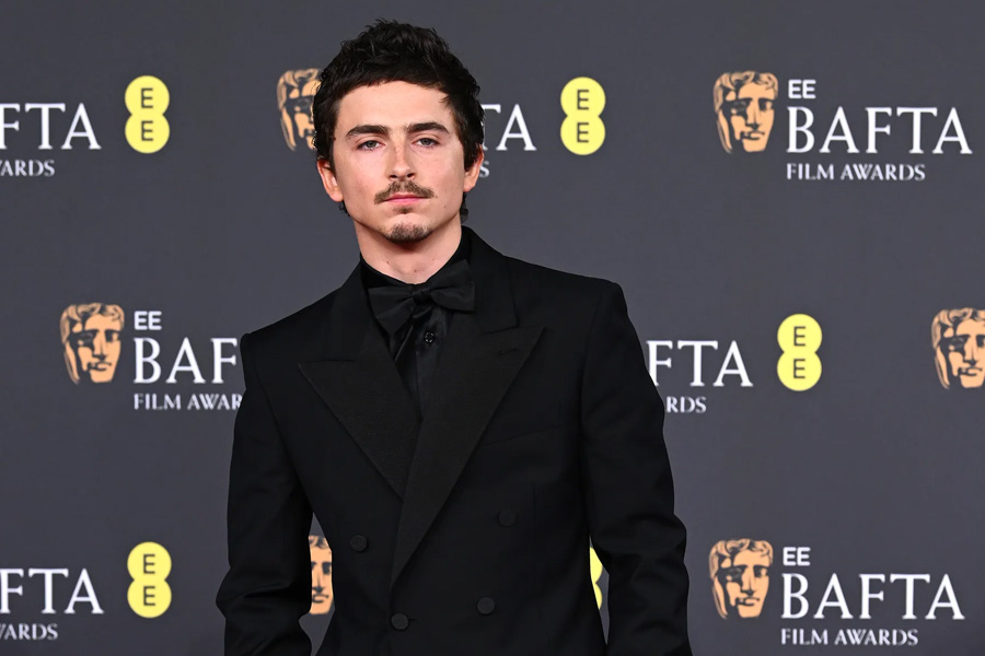 Timothée Chalamet’s Sharply Tailored Silhouette 