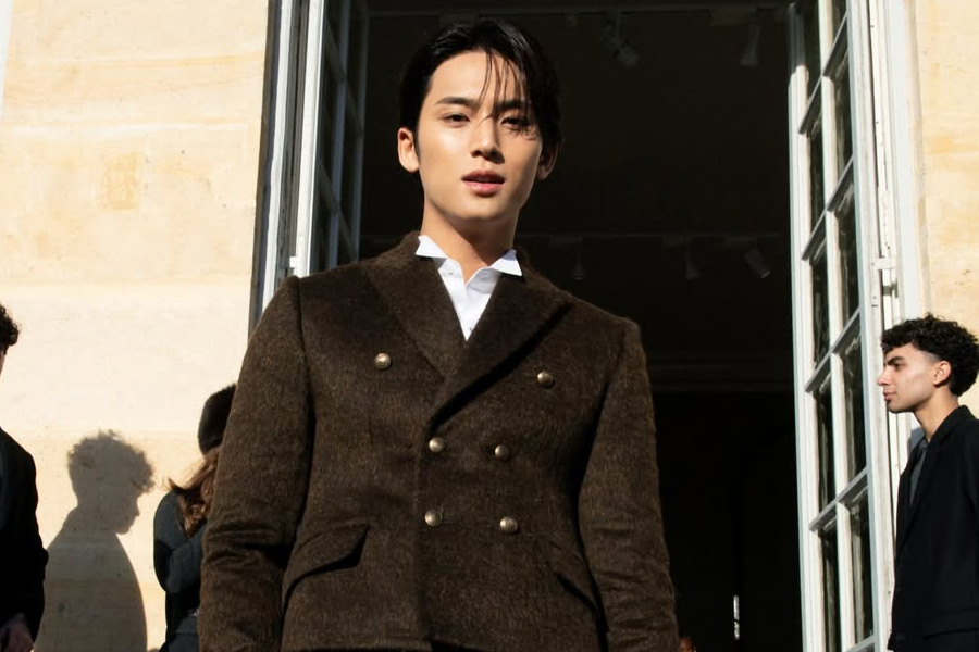 Mingyu struck